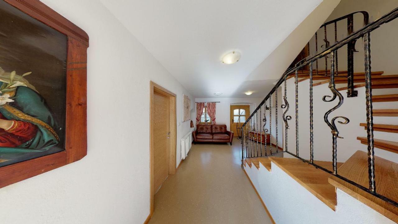 Apartmaji Pri Marodnu بوينج المظهر الخارجي الصورة