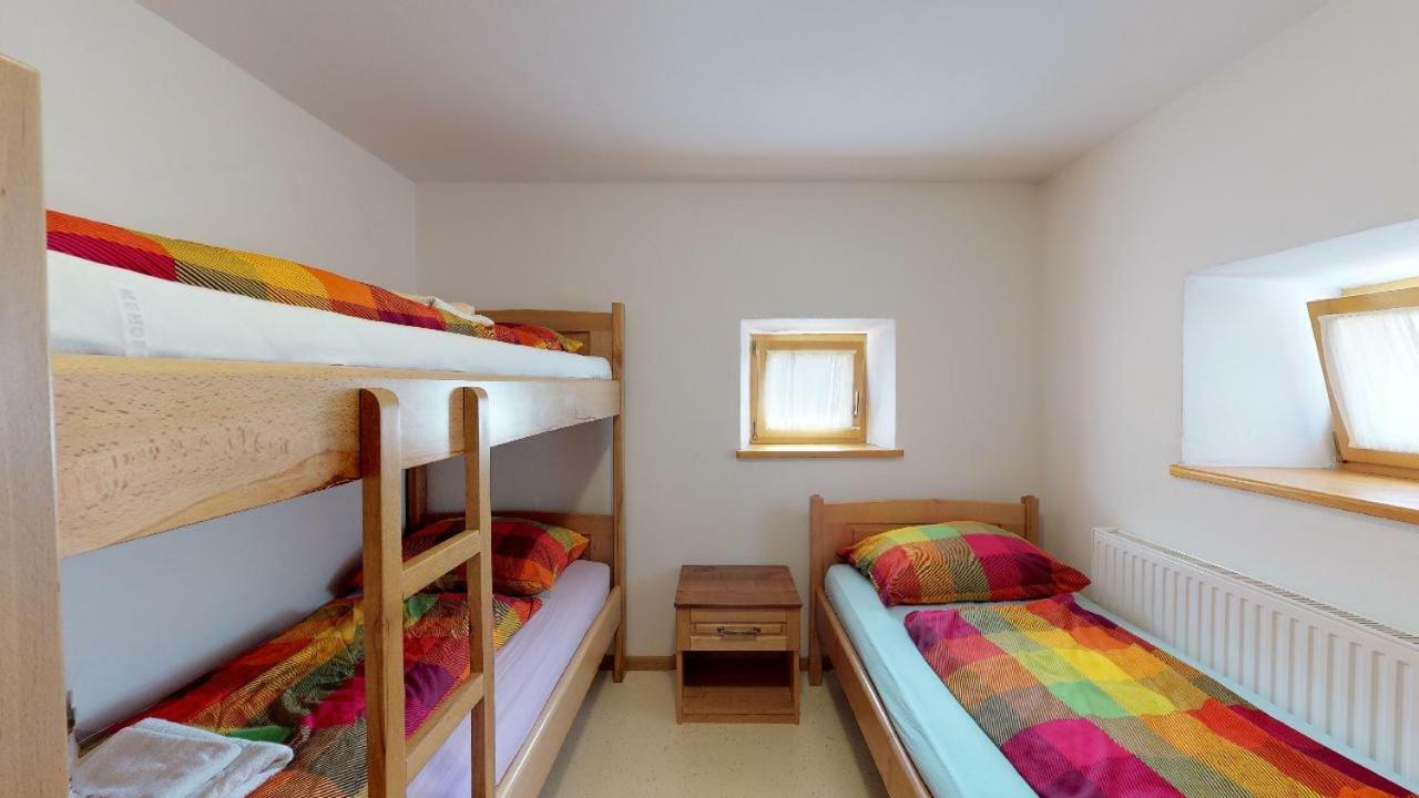 Apartmaji Pri Marodnu بوينج المظهر الخارجي الصورة
